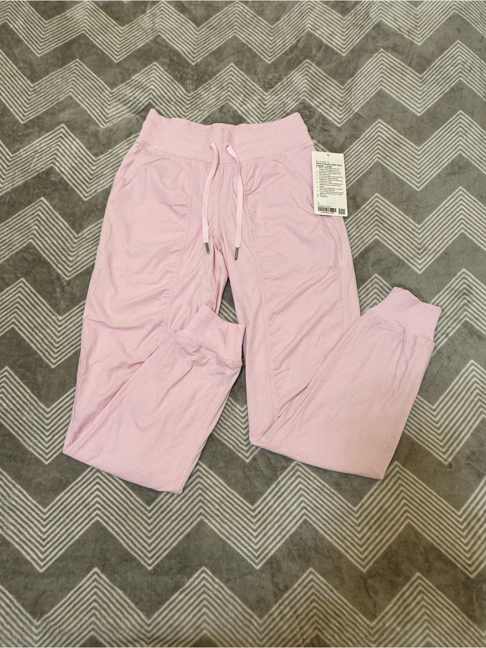 Lululemon Dance Studio Mid-Rise Jogger *Full Length